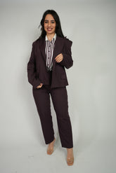 طقم عنّابي بنطلون وبليزر