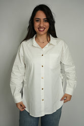 قميص أبيض زراره ذهبي