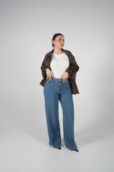 جينز ازرق واسع