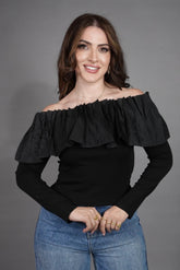 بلوزة لايكرا قبتها مرفرفة