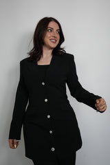 بليزر/فستان اسود